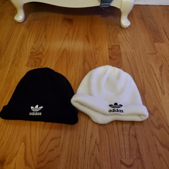 Adidas Beanies - Picture 3 of 12